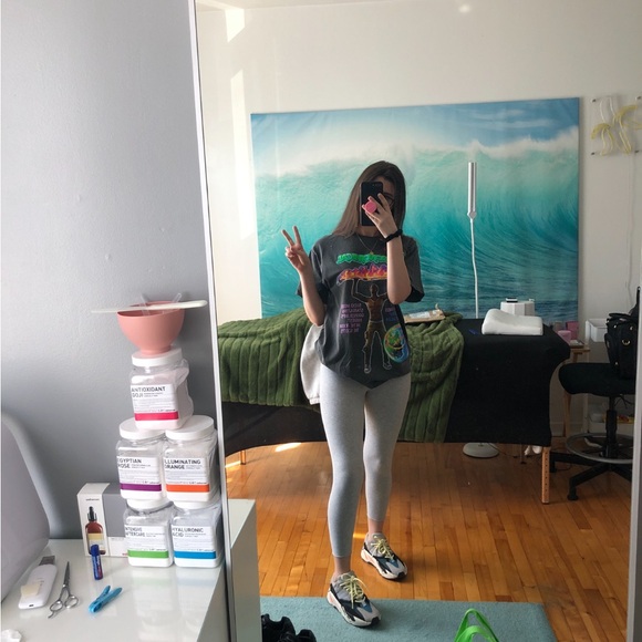 2/20$ TNA chill cropped gray legging small - Picture 2 of 5